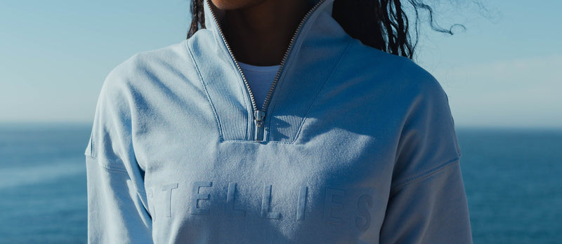 WOMEN'S SWEATSHIRTS & PULLOVERS