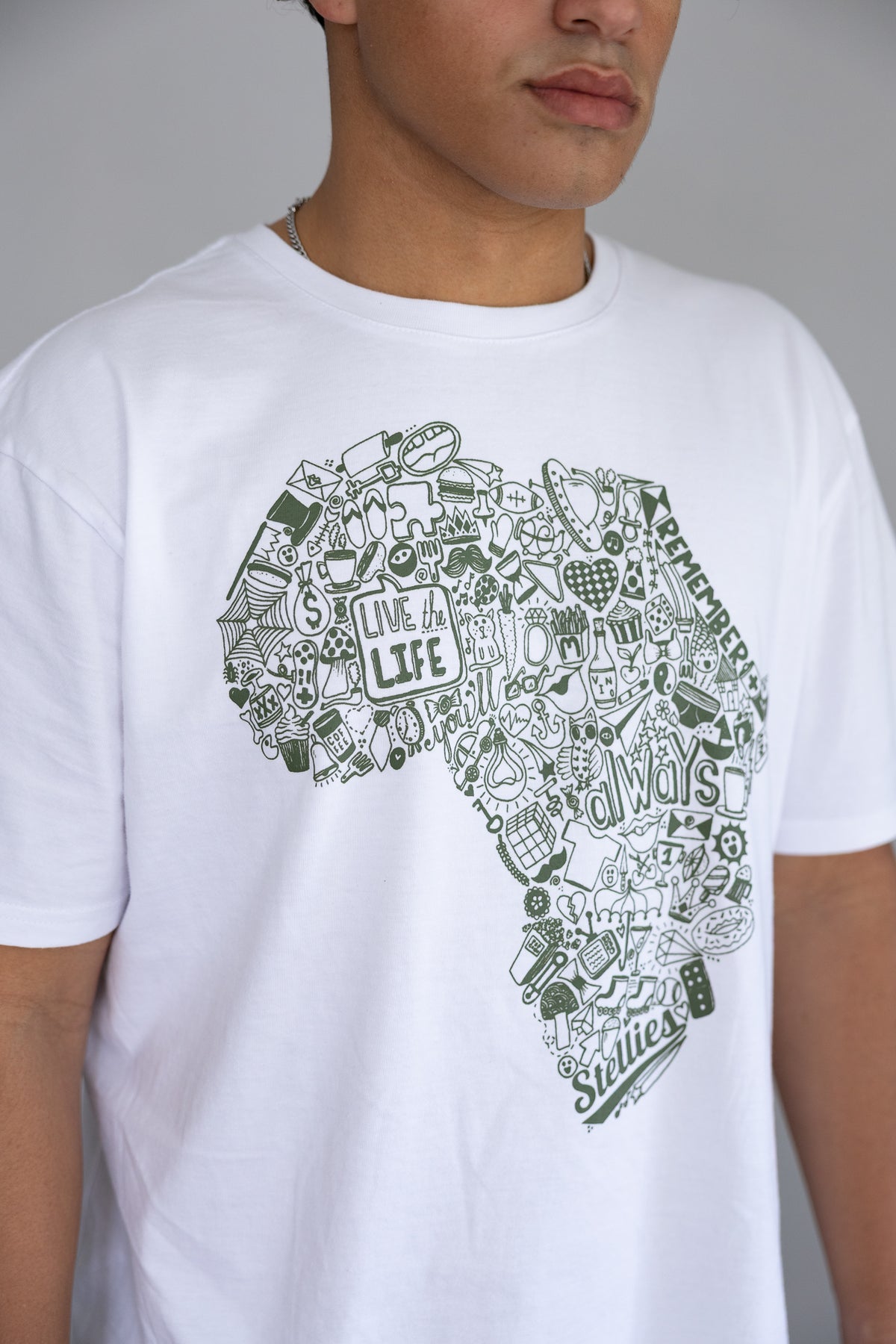 Africa Doodle T-shirt - White/Olive