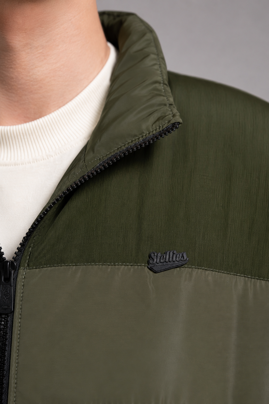 Two-Tone Puffer Jacket in Olive