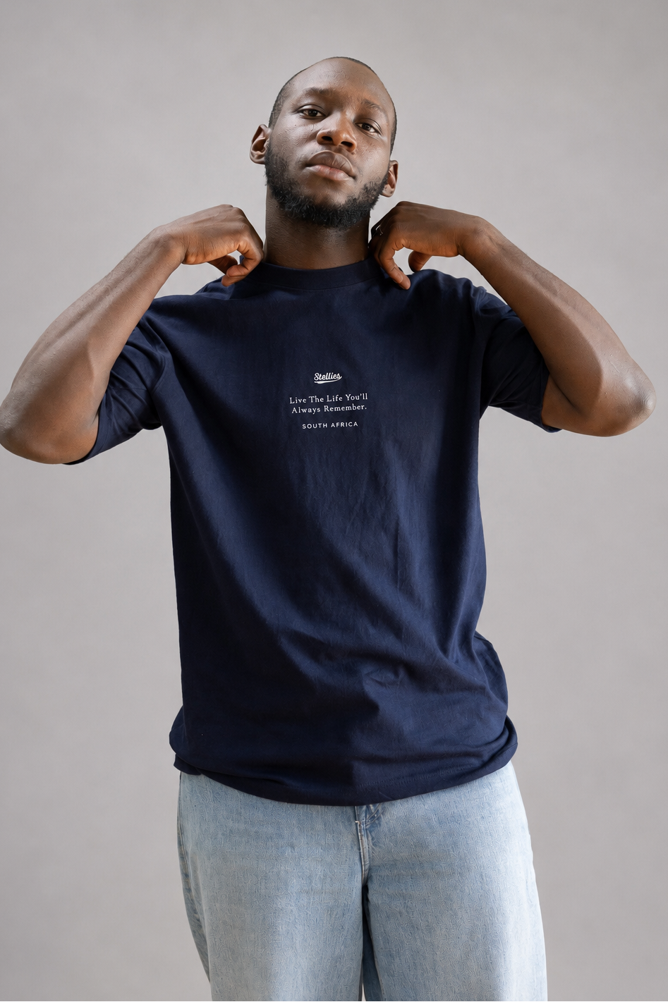Prestige Tee in Solid Navy