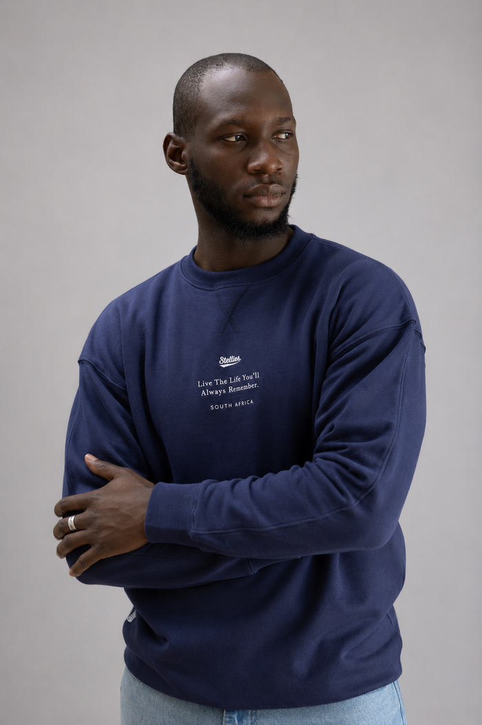 Prestige Relaxed Pullover in Navy