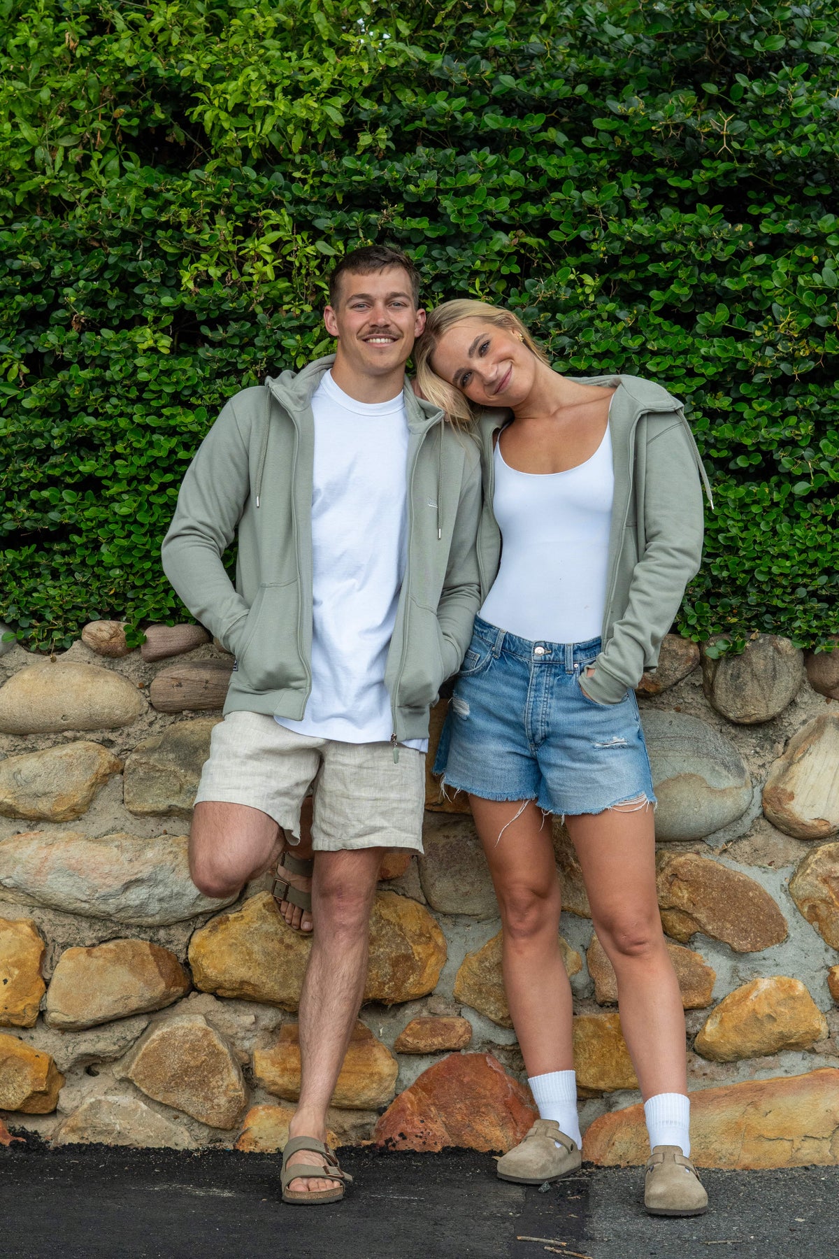 The Luxe Zip-Up Fleece Hoodie in Fern Green