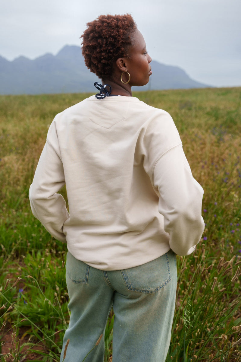 Signature Relaxed Pullover in Creme