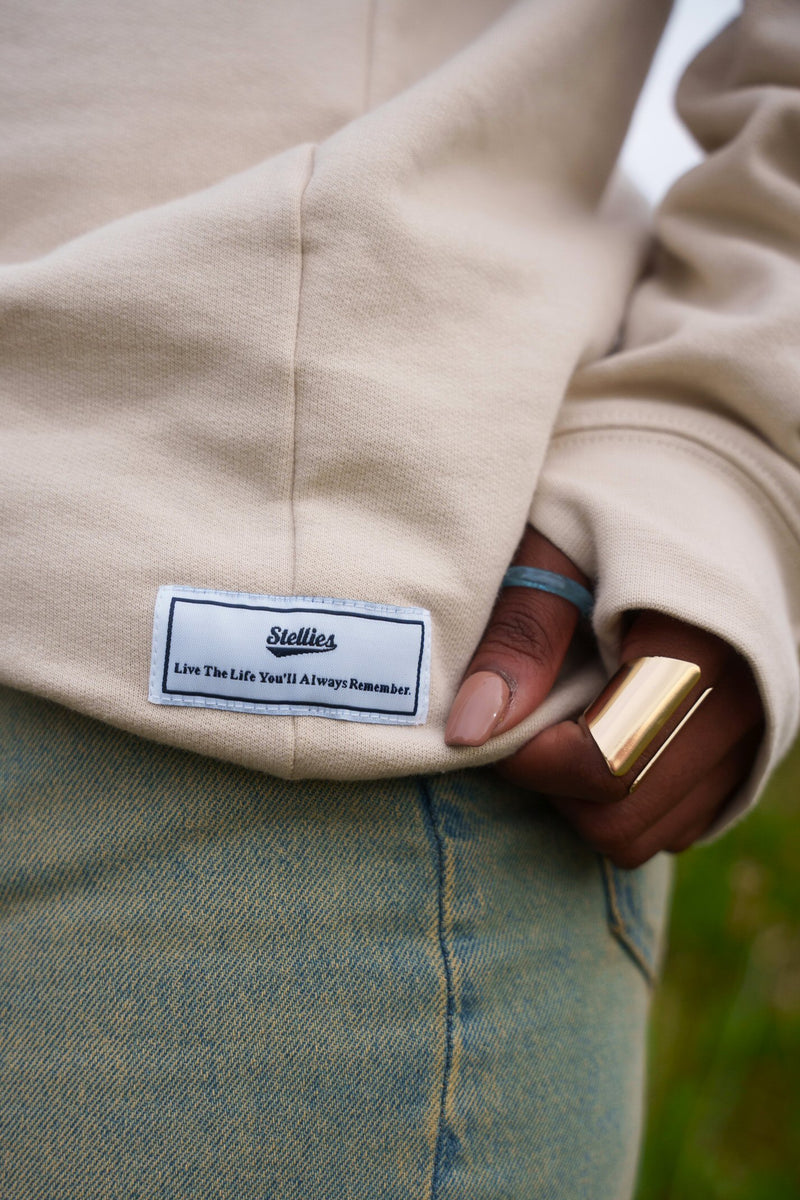 Signature Relaxed Pullover - Creme