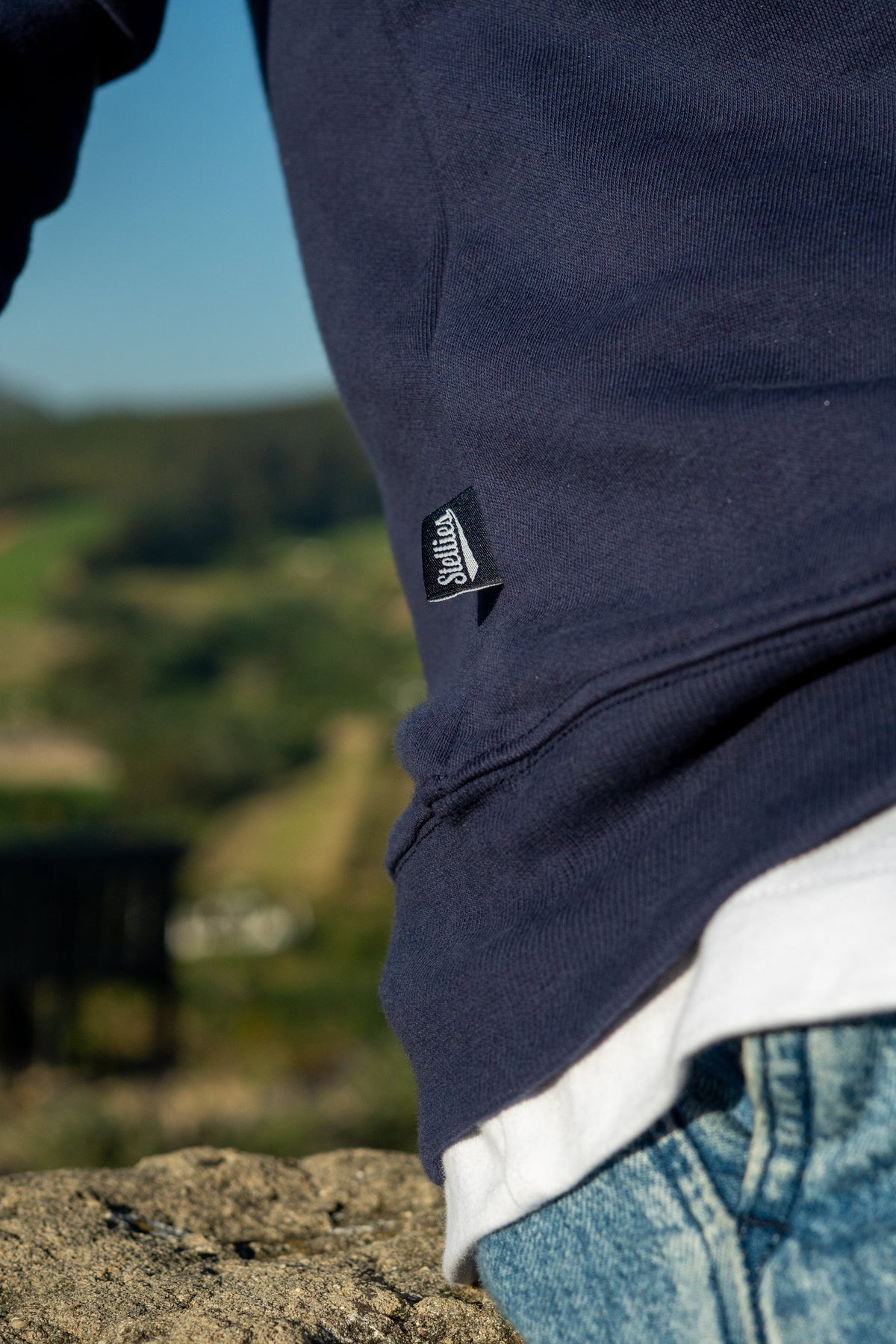 Prestige Relaxed Pullover in Navy