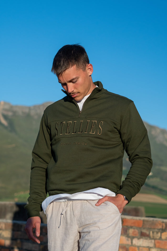 Signature Quarter–Zip Pullover in Olive