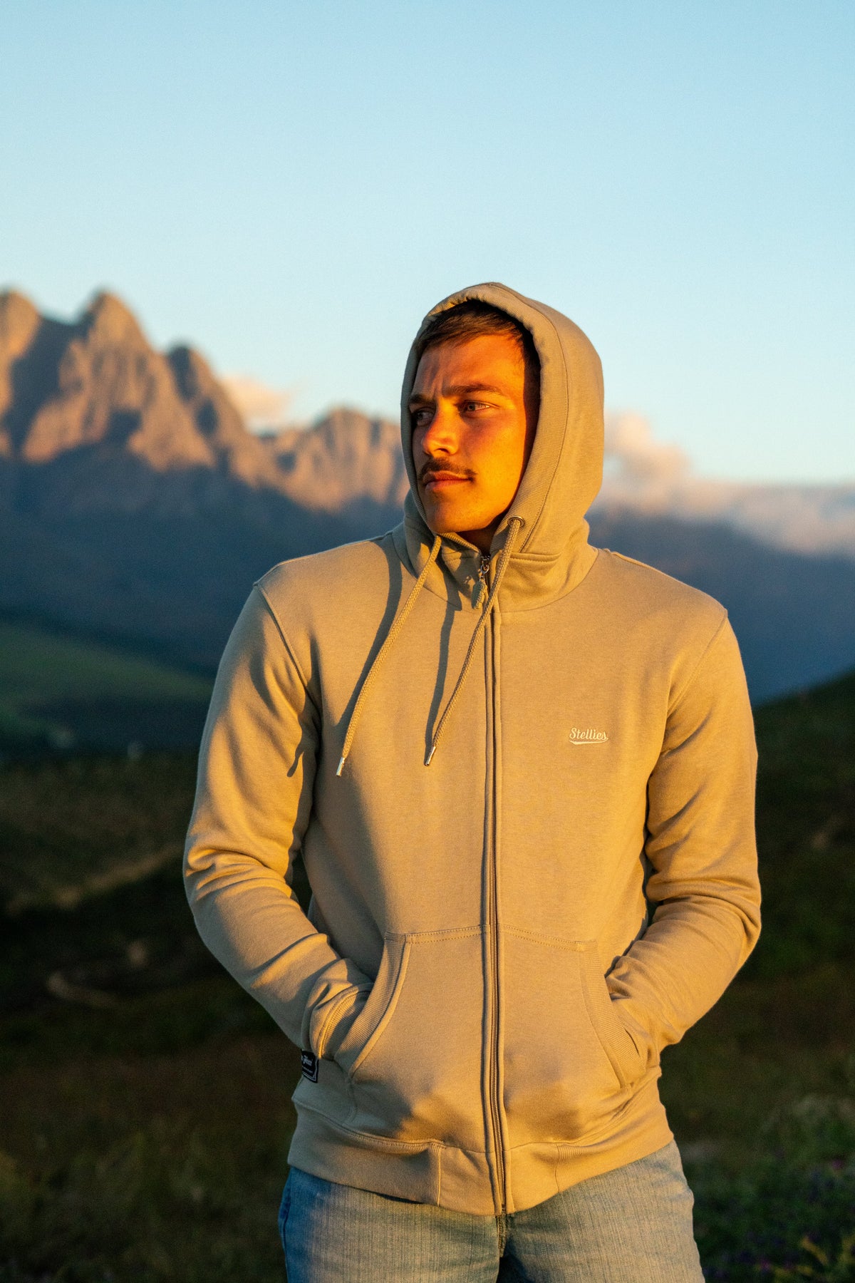 The Luxe Zip-Up Fleece Hoodie in Fern Green