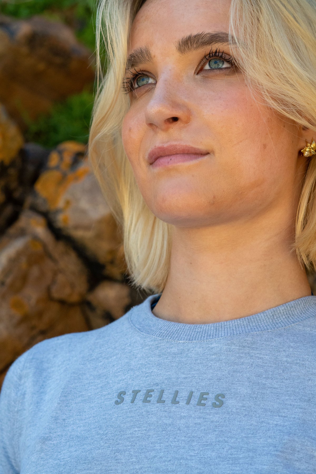 Mícke Tee - Heather Grey