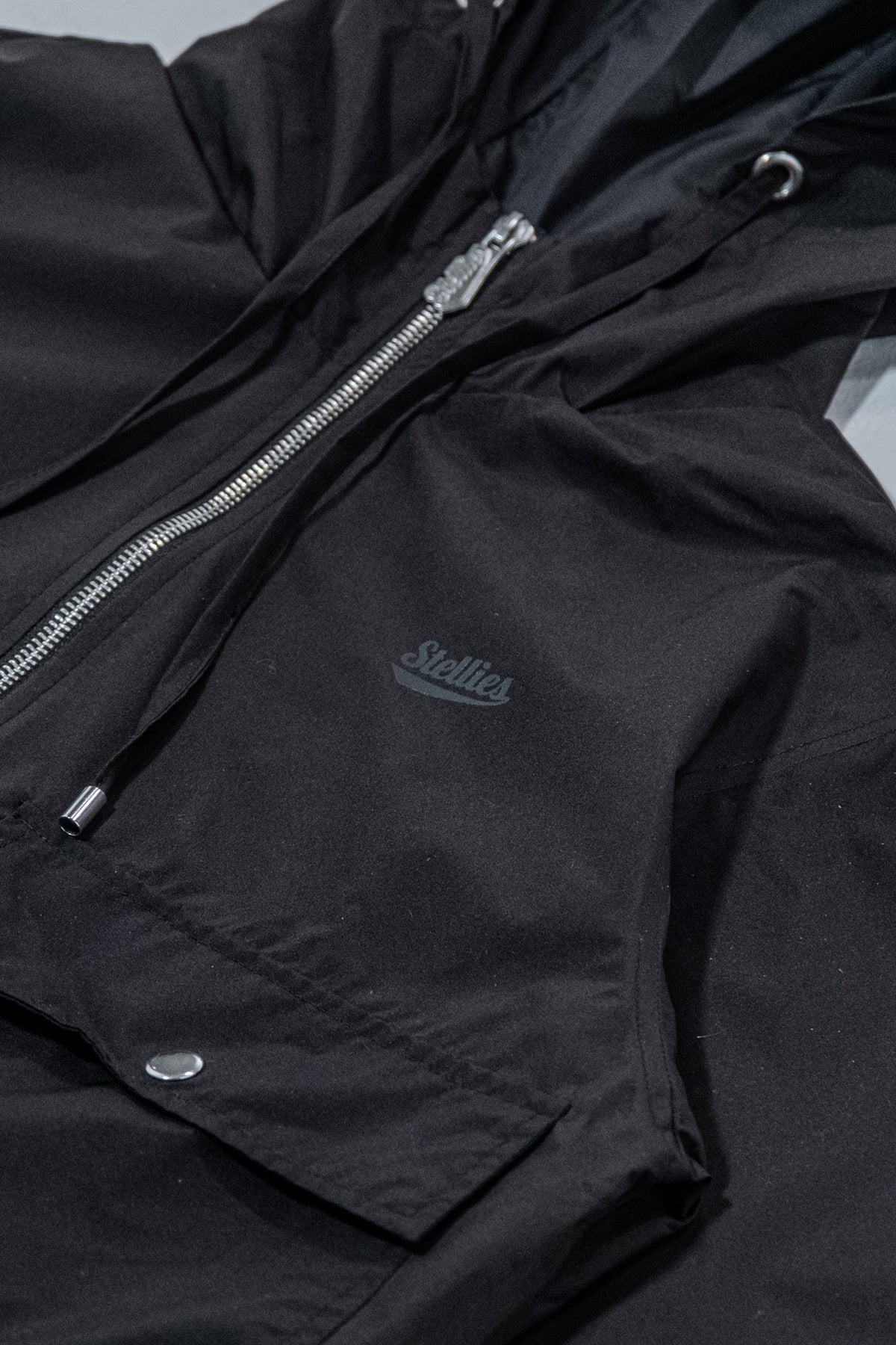 Demi Mid-Crop Zip Hood Jacket in Black
