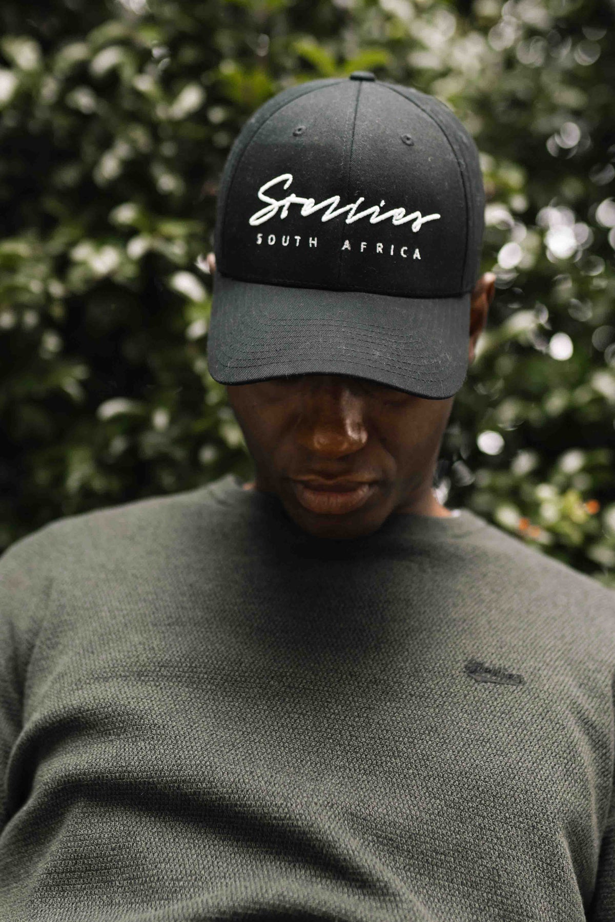 Script Curved Peak snap Back Cap - Monochrome