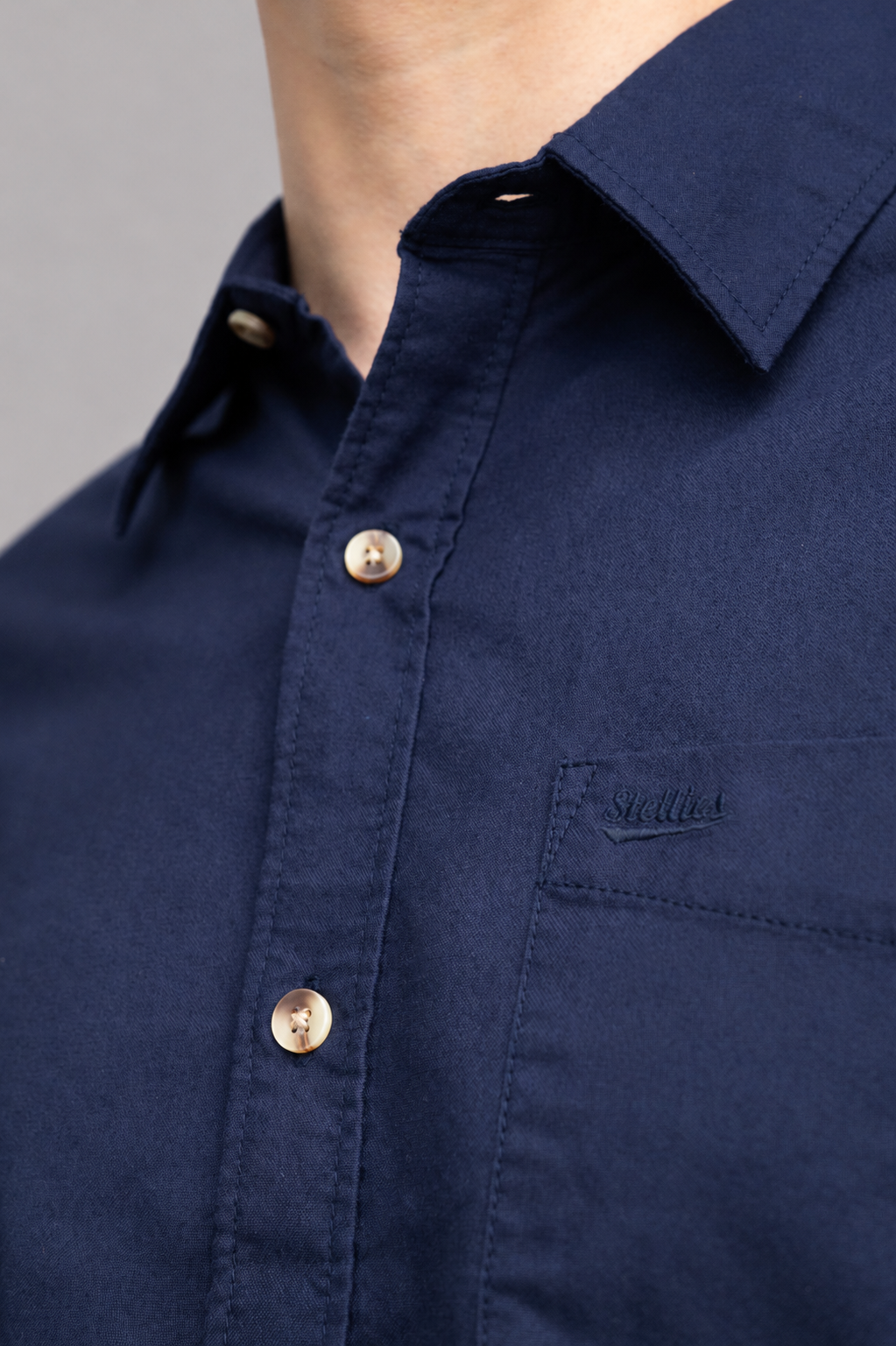 Collegiate Oxford Shirt in Indigo