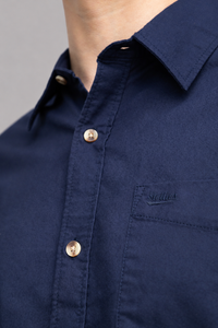 Collegiate Oxford Shirt in Indigo