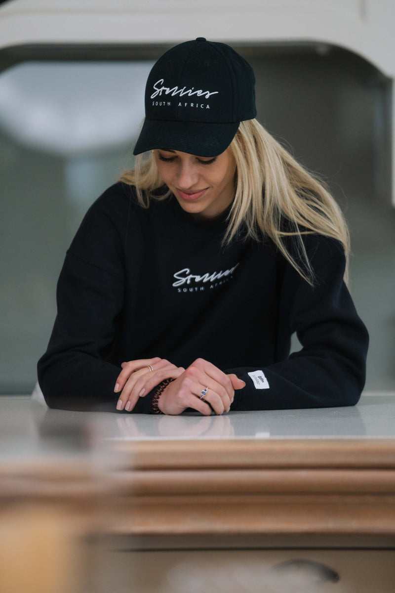 Script Curved Peak snap Back Cap - Monochrome