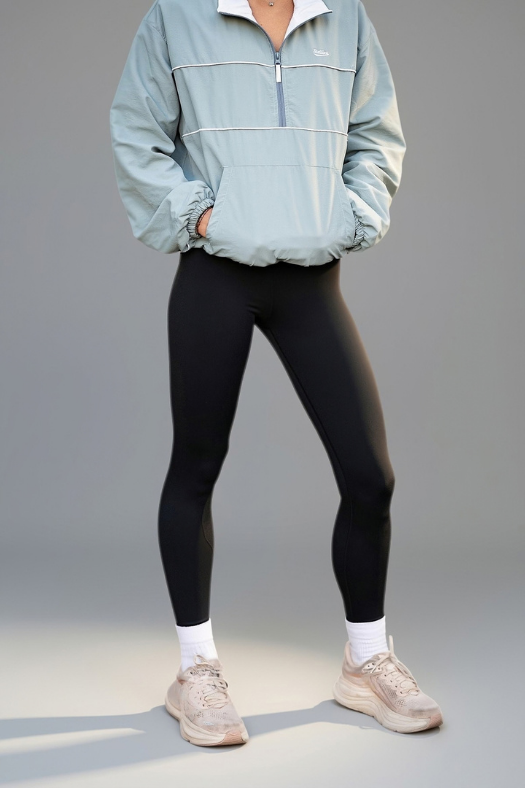 Contour Cross Leggings in Monochrome