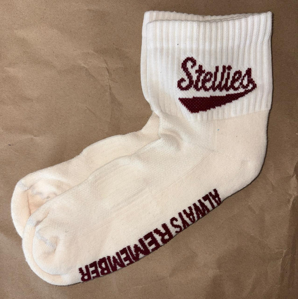 Stellies Quarter Length Socks in Cream and Crimson