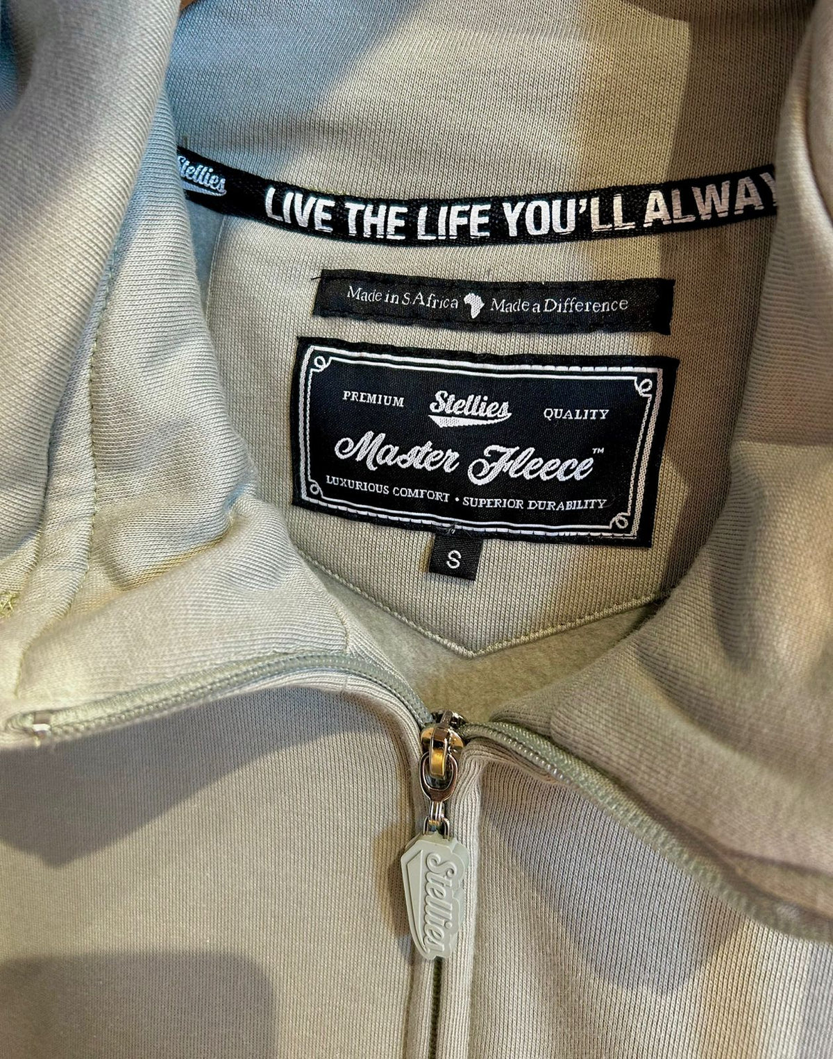 The Luxe Zip-Up Fleece Hoodie in Fern Green