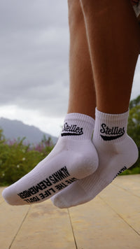 Stellies Quarter Length Socks in Solid White